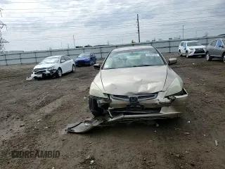 2004 Honda Accord LX z VIN 1HGCM56364A114795, wystawiony jako Copart lot #53898405 z przebiegiem 174 021 mil mil oraz Szkoda całkowita • Salvage title. Historia ofert i sprzedaży dostępna na DreamBid. Obrazek 13.