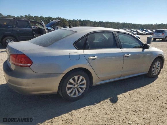 2014 Volkswagen Passat Wolfsburg Ed with VIN 1VWAS7A30EC074232, listed as a Copart auction lot 86975554 with 197,060 mi miles and Salvage Title. Bid and sale history available at carsss.com. Image 3.