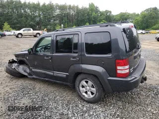 2011 Jeep Liberty Sport with VIN 1J4PN2GK7BW538644, listed as a Copart auction lot 60618085 with 104,462 mi miles and Clean title. Bid and sale history available at DreamBid. Image 2.