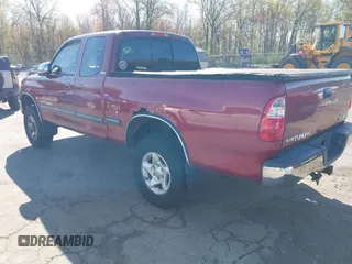 2000 Toyota Tundra SR5 with VIN 5TBBT4411YS065998, listed as a IAAI auction lot 42142231 with 171,340 mi miles and . Bid and sale history available at DreamBid. Image 3.