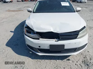 2013 Volkswagen Jetta SE с VIN 3VWDP7AJ2DM407606, выставлен на аукционе IAAI как лот 42028385 с пробегом 249 972 миль миль и . История ставок и продаж доступна на DreamBid. Изображение 6.