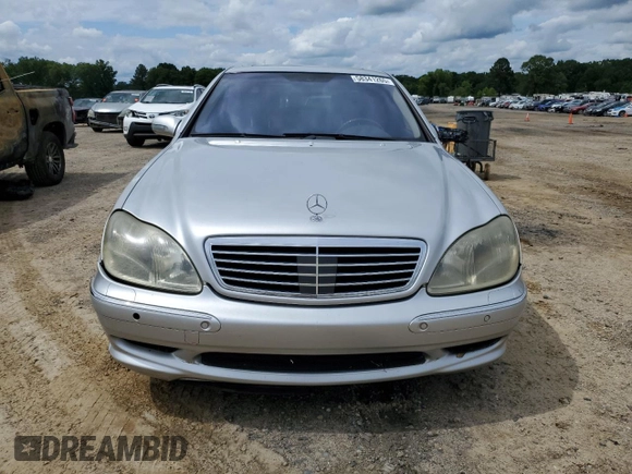 2002 Mercedes-Benz S 500 z VIN WDBNG75JX2A237991, wystawiony jako Copart lot #58341265 z przebiegiem Nie podano mil oraz Szkoda całkowita • Salvage title. Historia ofert i sprzedaży dostępna na DreamBid. Obrazek 5.
