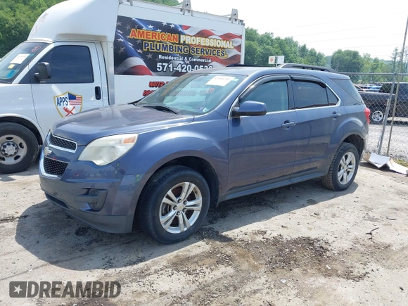 2013 Chevrolet Equinox LT z VIN 2GNFLEEK0D6141955, wystawiony jako IAAI lot #42504752 z przebiegiem 133 435 mil mil oraz . Historia ofert i sprzedaży dostępna na DreamBid. Obrazek 2.
