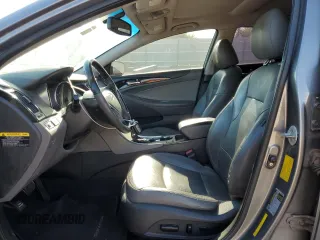 2012 Hyundai Sonata Limited z VIN 5NPEC4AC1CH313935, wystawiony jako Copart lot #56330475 z przebiegiem 202 739 mil mil oraz Szkoda całkowita • Salvage title. Historia ofert i sprzedaży dostępna na DreamBid. Obrazek 7.