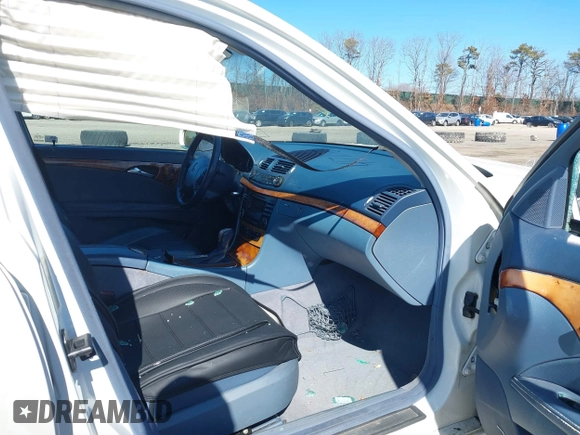 2003 Mercedes-Benz E 320 z VIN WDBUF65JX3A343240, wystawiony jako IAAI lot #41711764 z przebiegiem 128 795 mil mil oraz . Historia ofert i sprzedaży dostępna na DreamBid. Obrazek 5.