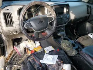 2020 Chevrolet Colorado 2WD Work Truck z VIN 1GCHSBEN7L1228007, wystawiony jako Copart lot #43006315 z przebiegiem 63 417 mil mil oraz Szkoda całkowita • Salvage title. Historia ofert i sprzedaży dostępna na DreamBid. Obrazek 8.