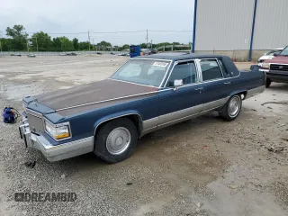 1990 Cadillac Brougham z VIN 1G6DW54Y9LR710711, wystawiony jako Copart lot #57469165 z przebiegiem Nie podano mil oraz Nie do naprawy • Non repairable. Historia ofert i sprzedaży dostępna na DreamBid. Obrazek 1.