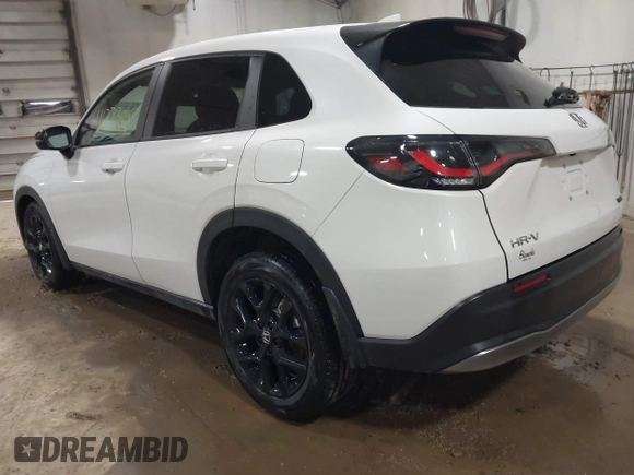 2024 Honda HR-V Sport with VIN 3CZRZ2H5XRM774513, listed as a IAAI auction lot 41773060 with 2,214 mi miles. Bid and sale history available at carsss.com. Image 3.
