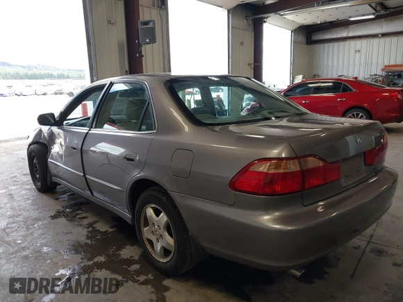 2000 Honda Accord EX z VIN 1HGCG1657YA053433, wystawiony jako IAAI lot #42322643 z przebiegiem 146 517 mil mil oraz . Historia ofert i sprzedaży dostępna na DreamBid. Obrazek 3.