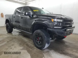 2020 Chevrolet Silverado 1500 LTZ with VIN 1GCUYGEL2LZ104009, listed as a Copart auction lot 68456944 with 39,001 mi miles and Salvage Title. Bid and sale history available at DreamBid. Image 4.