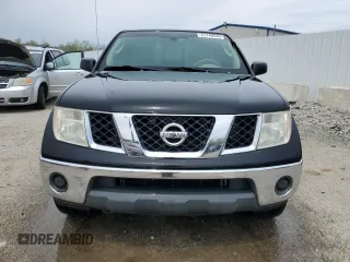 2008 Nissan Frontier SE z VIN 1N6AD06U98C433360, wystawiony jako Copart lot #51749535 z przebiegiem 174 798 mil mil oraz Nie do naprawy • Non repairable. Historia ofert i sprzedaży dostępna na DreamBid. Obrazek 5.