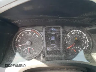 2022 Toyota Tacoma SR z VIN 3TYRZ5CN9NT020581, wystawiony jako Copart lot #53743095 z przebiegiem 70 833 mil mil oraz Szkoda całkowita • Salvage title. Historia ofert i sprzedaży dostępna na DreamBid. Obrazek 9.