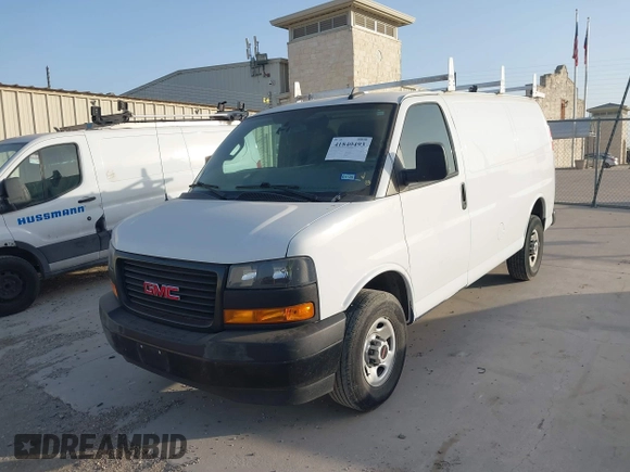 2022 GMC Savana Cargo Van with VIN 1GTW7AFPXN1139117, listed as a IAAI auction lot 41840493 with 107,784 mi miles. Bid and sale history available at carsss.com. Image 17.