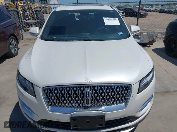 2019 Lincoln MKC Reserve с VIN 5LMCJ3C93KUL35294, выставлен на аукционе IAAI как лот 41978877 с пробегом 41 855 миль миль и . История ставок и продаж доступна на DreamBid. Изображение 13.