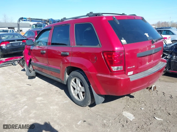 2005 Jeep Grand Cherokee Laredo with VIN 1J4GR48K55C651268, listed as a IAAI auction lot 41987117 with 189,974 mi miles. Bid and sale history available at carsss.com. Image 3.