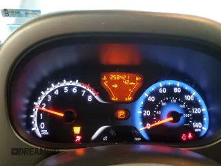 2013 Nissan Cube SL z VIN JN8AZ2KR9DT303157, wystawiony jako Copart lot #55671345 z przebiegiem 258 421 mil mil oraz Szkody całkowita. Historia ofert i sprzedaży dostępna na DreamBid. Obrazek 9.