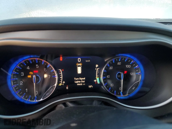 2020 Chrysler Pacifica Launch Edition z VIN 2C4RC3BG8LR263700, wystawiony jako Copart lot #41963825 z przebiegiem 99 415 mil mil oraz Szkoda całkowita • Salvage title. Historia ofert i sprzedaży dostępna na DreamBid. Obrazek 9.