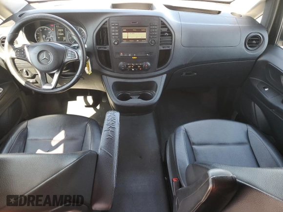 2018 Mercedes-Benz Metris Passenger z VIN WD4PG2EE1J3490089, wystawiony jako Copart lot #59262605 z przebiegiem 175 576 mil mil oraz Czysty tytuł • Clean title. Historia ofert i sprzedaży dostępna na DreamBid. Obrazek 8.