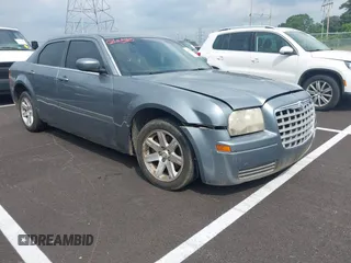 2006 Chrysler 300 z VIN 2C3LA43R16H501175, wystawiony jako IAAI lot #42271904 z przebiegiem 191 476 mil mil oraz . Historia ofert i sprzedaży dostępna na DreamBid. Obrazek 1.