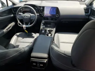 2022 Lexus NX 250 z VIN 2T2ADCEZ6NC001776, wystawiony jako Copart lot #57554935 z przebiegiem 16 486 mil mil oraz Szkoda całkowita • Salvage title. Historia ofert i sprzedaży dostępna na DreamBid. Obrazek 8.