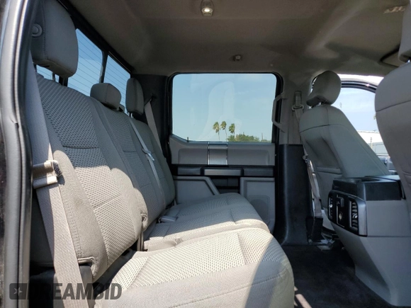 2016 Ford F-150 XL с VIN 1FTEW1CF3GKE11367, выставлен на аукционе Copart как лот 55059985 с пробегом 108 159 миль миль и Списание • Salvage title. История ставок и продаж доступна на DreamBid. Изображение 10.