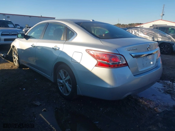 2013 Nissan Altima 2.5 SL with VIN 1N4AL3AP2DC239780, listed as a IAAI auction lot 41314693 with 109,838 mi miles. Bid and sale history available at carsss.com. Image 3.