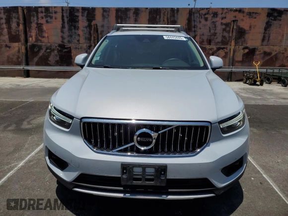 2021 Volvo XC40 Inscription with VIN YV4162UL5M2564818, listed as a Copart auction lot 58443445 with 36,557 mi miles and Salvage title. Bid and sale history available at DreamBid. Image 5.