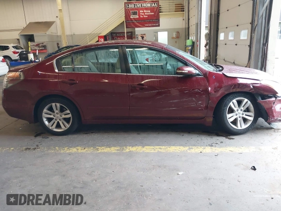 2010 Nissan Altima 3.5 SR with VIN 1N4BL2AP2AN480432, listed as a IAAI auction lot 40442252 with 163,512 mi miles. Bid and sale history available at carsss.com. Image 14.