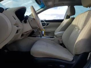 2016 Nissan Altima SV with VIN 1N4AL3AP6GC170550, listed as a Copart auction lot 84926794 with 135,007 mi miles and Salvage Title. Bid and sale history available at carsss.com. Image 7.