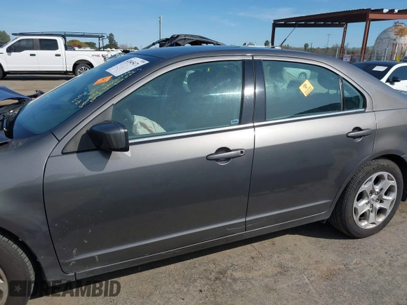 2011 Ford Fusion SE with VIN 3FAHP0HA7BR319917, listed as a IAAI auction lot 41845471 with 115,071 mi miles. Bid and sale history available at carsss.com. Image 14.