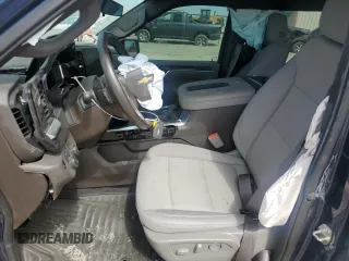 2022 Chevrolet Silverado 1500 LT with VIN 2GCUDDED5N1505777, listed as a Copart auction lot 46727945 with 28,917 mi miles and Salvage Title. Bid and sale history available at DreamBid. Image 7.