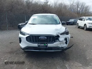 2025 Ford Escape Active z VIN 1FMCU0GN0SUA19156, wystawiony jako IAAI lot #41815194 z przebiegiem Nie podano mil oraz . Historia ofert i sprzedaży dostępna na DreamBid. Obrazek 13.