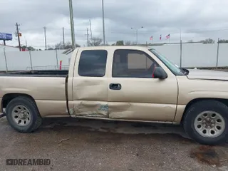 2005 Chevrolet Silverado 1500 Work Truck with VIN 1GCEC19X35Z172769, listed as a IAAI auction lot 41700065 with 304,723 mi miles. Bid and sale history available at carsss.com. Image 13.