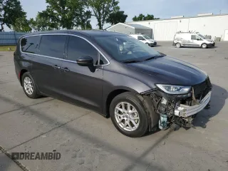 2023 Chrysler Pacifica Touring L z VIN 2C4RC1BG0PR514820, wystawiony jako Copart lot #52978115 z przebiegiem 87 980 mil mil oraz Szkoda całkowita • Salvage title. Historia ofert i sprzedaży dostępna na DreamBid. Obrazek 4.