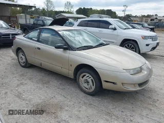 1997 Saturn SC z VIN 1G8ZE1285VZ125476, wystawiony jako IAAI lot #41832482 z przebiegiem 186 269 mil mil oraz . Historia ofert i sprzedaży dostępna na DreamBid. Obrazek 1.