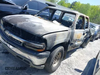 2002 Chevrolet Silverado 1500HD LT z VIN 1GCGC13U42F238816, wystawiony jako IAAI lot #42031587 z przebiegiem Nie podano mil oraz . Historia ofert i sprzedaży dostępna na DreamBid. Obrazek 2.