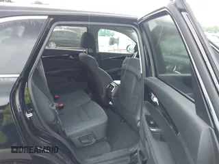 2019 Kia Sorento L z VIN 5XYPG4A39KG584941, wystawiony jako IAAI lot #42236774 z przebiegiem 93 158 mil mil oraz . Historia ofert i sprzedaży dostępna na DreamBid. Obrazek 8.