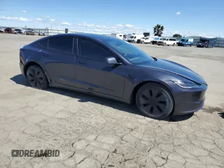 2024 Tesla Model 3 z VIN 5YJ3E1EA9RF820808, wystawiony jako Copart lot #51255605 z przebiegiem 12 216 mil mil oraz Szkody całkowita. Historia ofert i sprzedaży dostępna na DreamBid. Obrazek 4.