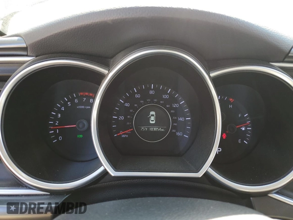 2015 Kia Optima LX z VIN 5XXGM4A78FG354023, wystawiony jako Copart lot #56218145 z przebiegiem 103 054 mil mil oraz Szkoda całkowita • Salvage title. Historia ofert i sprzedaży dostępna na DreamBid. Obrazek 9.