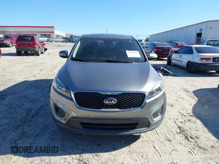 2016 Kia Sorento LX with VIN 5XYPG4A32GG115679, listed as a IAAI auction lot 41634575 with 135,236 mi miles. Bid and sale history available at carsss.com. Image 13.