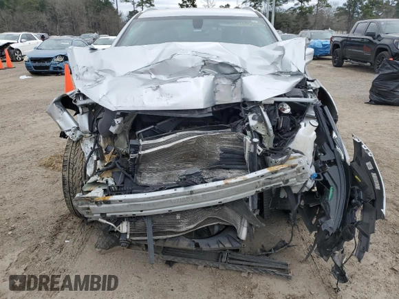 2019 Buick Enclave Essence with VIN 5GAERBKW9KJ245581, listed as a Copart auction lot 47263025 with Not Provided miles and Salvage Title. Bid and sale history available at DreamBid. Image 5.