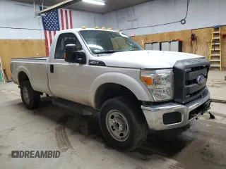 2014 Ford F-350 XL with VIN 1FTRF3B6XEEA55784, listed as a Copart auction lot 62007995 with 71,765 mi miles and Salvage title. Bid and sale history available at DreamBid. Image 4.