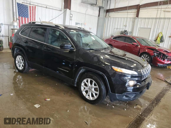 2018 Jeep Cherokee Latitude with VIN 1C4PJLCBXJD544641, listed as a Copart auction lot 56302195 with 115,046 mi miles and Non repairable. Bid and sale history available at DreamBid. Image 4.