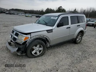2008 Dodge Nitro SLT z VIN 1D8GU58K28W252977, wystawiony jako Copart lot #47455585 z przebiegiem 123 425 mil mil oraz Szkoda całkowita • Salvage title. Historia ofert i sprzedaży dostępna na DreamBid. Obrazek 1.