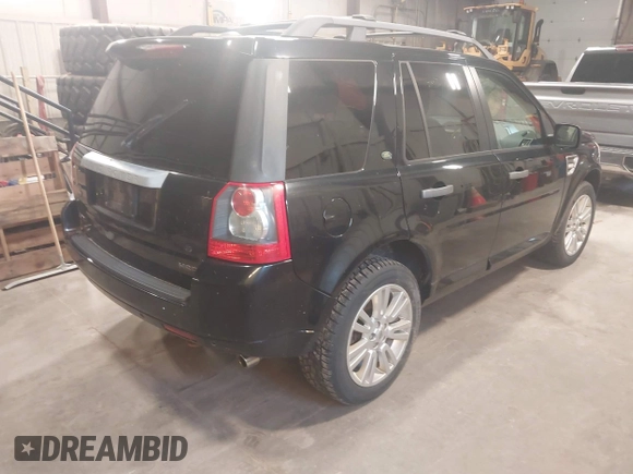 2010 Land Rover LR2 HSE z VIN SALFT2BN8AH185156, wystawiony jako IAAI lot #42581108 z przebiegiem 191 881 mil mil oraz . Historia ofert i sprzedaży dostępna na DreamBid. Obrazek 4.