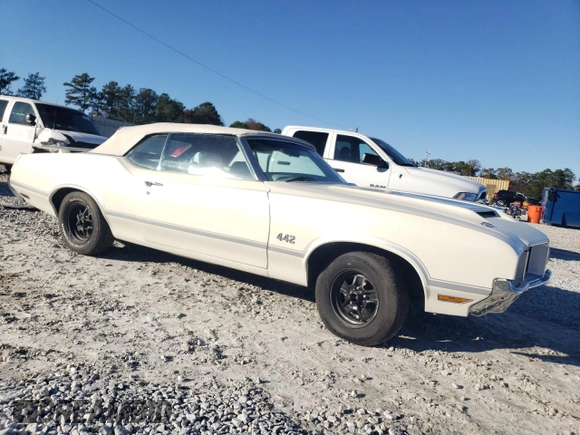 1972 Oldsmobile Cutlass with VIN 3J67K2M132911, listed as a Copart auction lot 81759014 with Not Provided miles and Salvage Title. Bid and sale history available at DreamBid. Image 4.