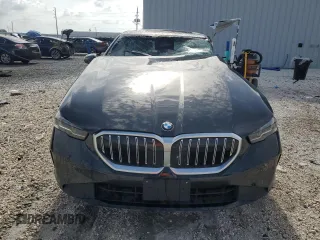 2024 BMW 5 Series 530i xDrive with VIN WBA53FJ04RCP78924, listed as a Copart auction lot 60142525 with Not provided miles and Non repairable. Bid and sale history available at DreamBid. Image 5.
