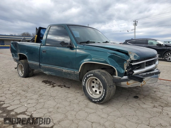 1996 Chevrolet Silverado 1500 with VIN 1GCEC14M0TZ106786, listed as a Copart auction lot 43858625 with 213,182 mi miles and Non Repairable. Bid and sale history available at DreamBid. Image 4.