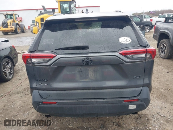 2019 Toyota RAV4 XLE with VIN 2T3W1RFV4KW048145, listed as a IAAI auction lot 41723621 with 180,051 mi miles. Bid and sale history available at carsss.com. Image 16.