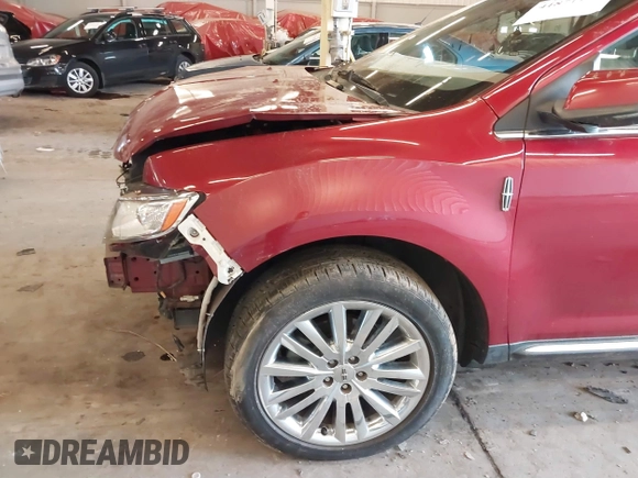 2013 Lincoln MKX with VIN 2LMDJ6JK2DBL05828, listed as a IAAI auction lot 41871126 with 97,094 mi miles. Bid and sale history available at carsss.com. Image 6.